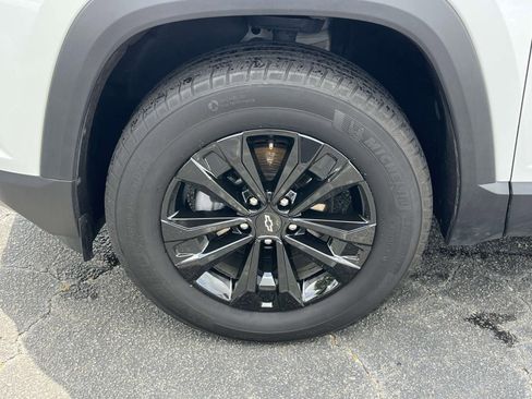 Used 2025 Chevrolet Equinox LT AWD/4WD image 9