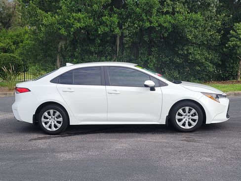Certified 2024 Toyota Corolla LE FWD image 8
