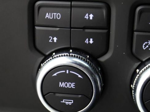 Used 2024 GMC Sierra 2500 Denali w/ Denali Reserve Package AWD/4WD image 27