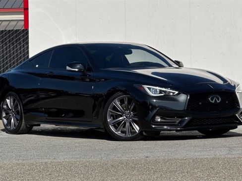 Certified 2022 INFINITI Q60 Red Sport 400 w/ Cargo Package image 2