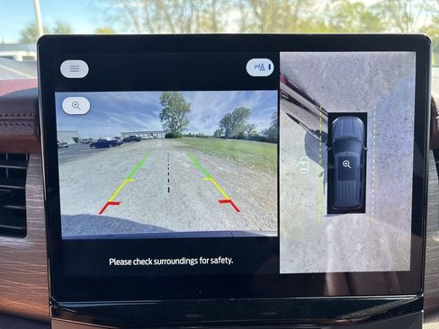 Used 2022 Ford Expedition Limited image 24