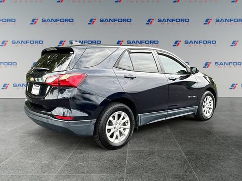 Used 2020 Chevrolet Equinox LS w/ LS Convenience Package FWD image 5