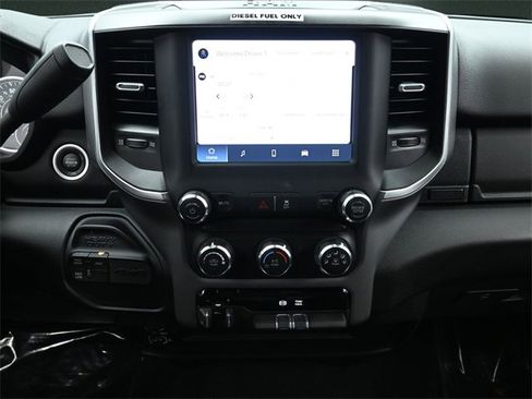 Used 2024 RAM 3500 Big Horn image 25