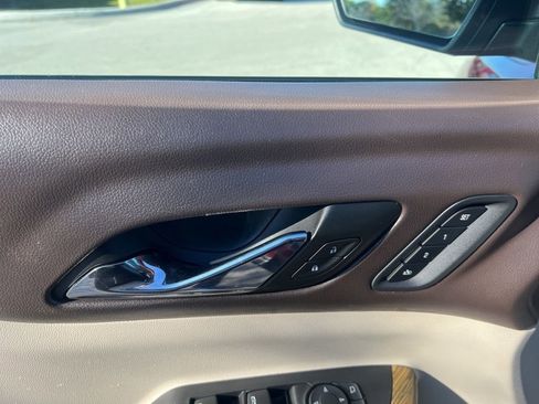 Used 2018 GMC Acadia Denali w/ Technology Package image 22