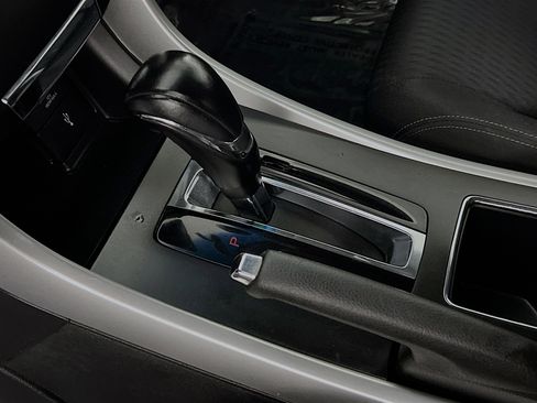 Used 2013 Honda Accord Sport image 22