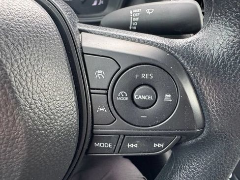 Used 2026 Toyota Corolla LE FWD image 19