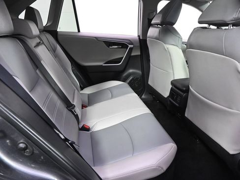 Used 2021 Toyota RAV4 Limited AWD/4WD image 18