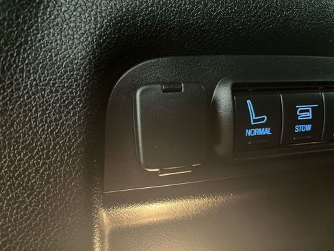 Used 2017 Ford Explorer Sport image 34