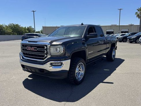 Used 2016 GMC Sierra 1500 SLE w/ SLE Value Package AWD/4WD image 5