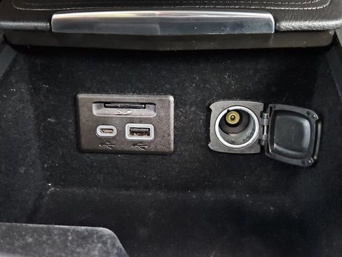 Used 2019 Cadillac XT4 Premium Luxury FWD image 28