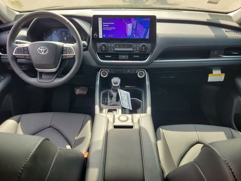 New 2026 Toyota Grand Highlander XLE FWD image 14
