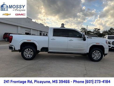 Certified 2022 GMC Sierra 3500 Denali image 7