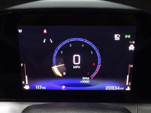 Used 2024 Chevrolet Trax LT FWD image 23