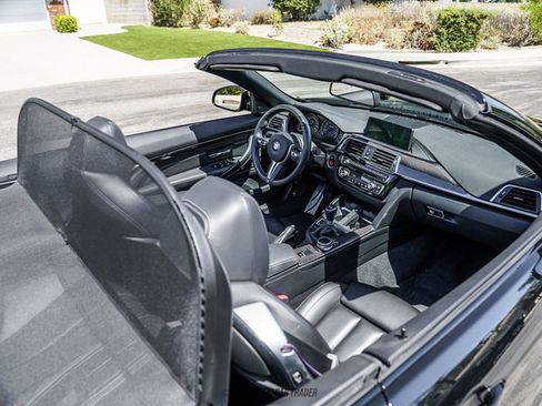 Used 2020 BMW M4 Convertible w/ Competition Package RWD image 35