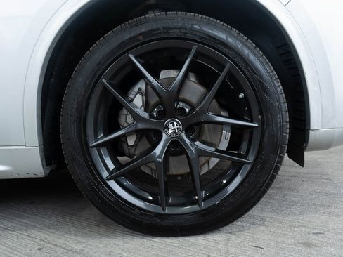 Used 2021 Alfa Romeo Stelvio Sprint w/ Nero Edizione image 16