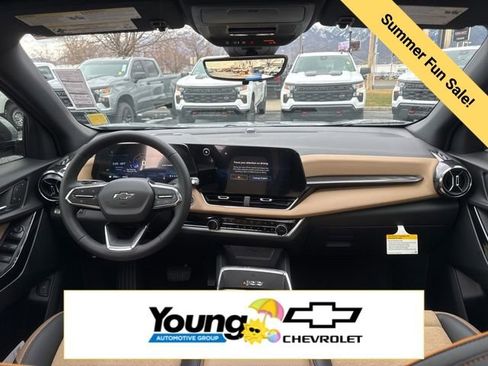 New 2026 Chevrolet Equinox ACTIV w/ Convenience Package III AWD/4WD image 14