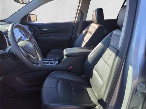 Used 2023 Chevrolet Equinox Premier image 13