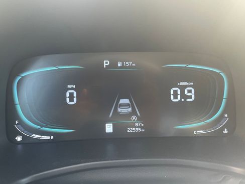 Used 2025 Kia Soul LX w/ LX Technology Package FWD image 38