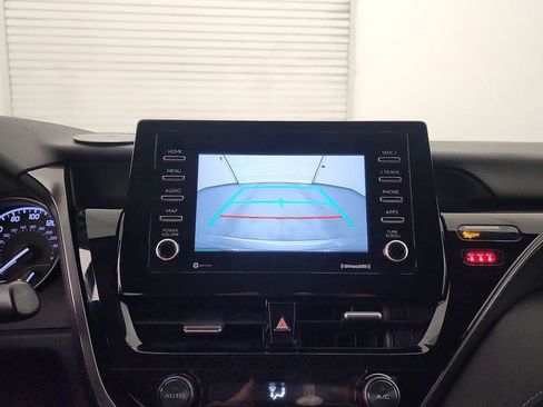 Used 2021 Toyota Camry SE FWD image 23