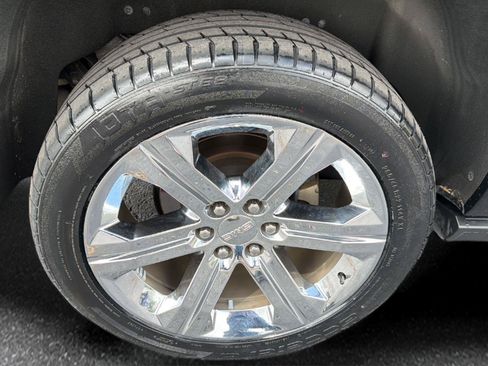Used 2019 GMC Yukon XL Denali w/ Denali Ultimate Package AWD/4WD image 12