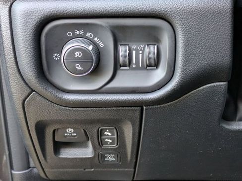 New 2026 RAM 1500 4x4 Crew Cab image 13