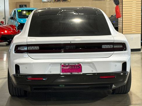Used 2024 Dodge Charger Daytona R/T w/ Plus Group AWD/4WD image 6