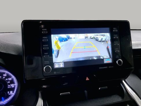 Used 2021 Toyota Venza LE w/ Carpet Mat Package (TMS) AWD/4WD image 27