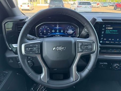 Certified 2023 Chevrolet Silverado 1500 RST w/ Z71 Off-Road Package AWD/4WD image 26