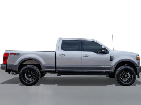 Used 2022 Ford F250 Lariat w/ Lariat Value Package image 6