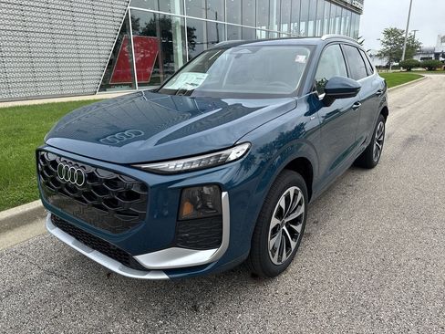 New 2026 Audi Q3 quattro 2.0T AWD/4WD image 23