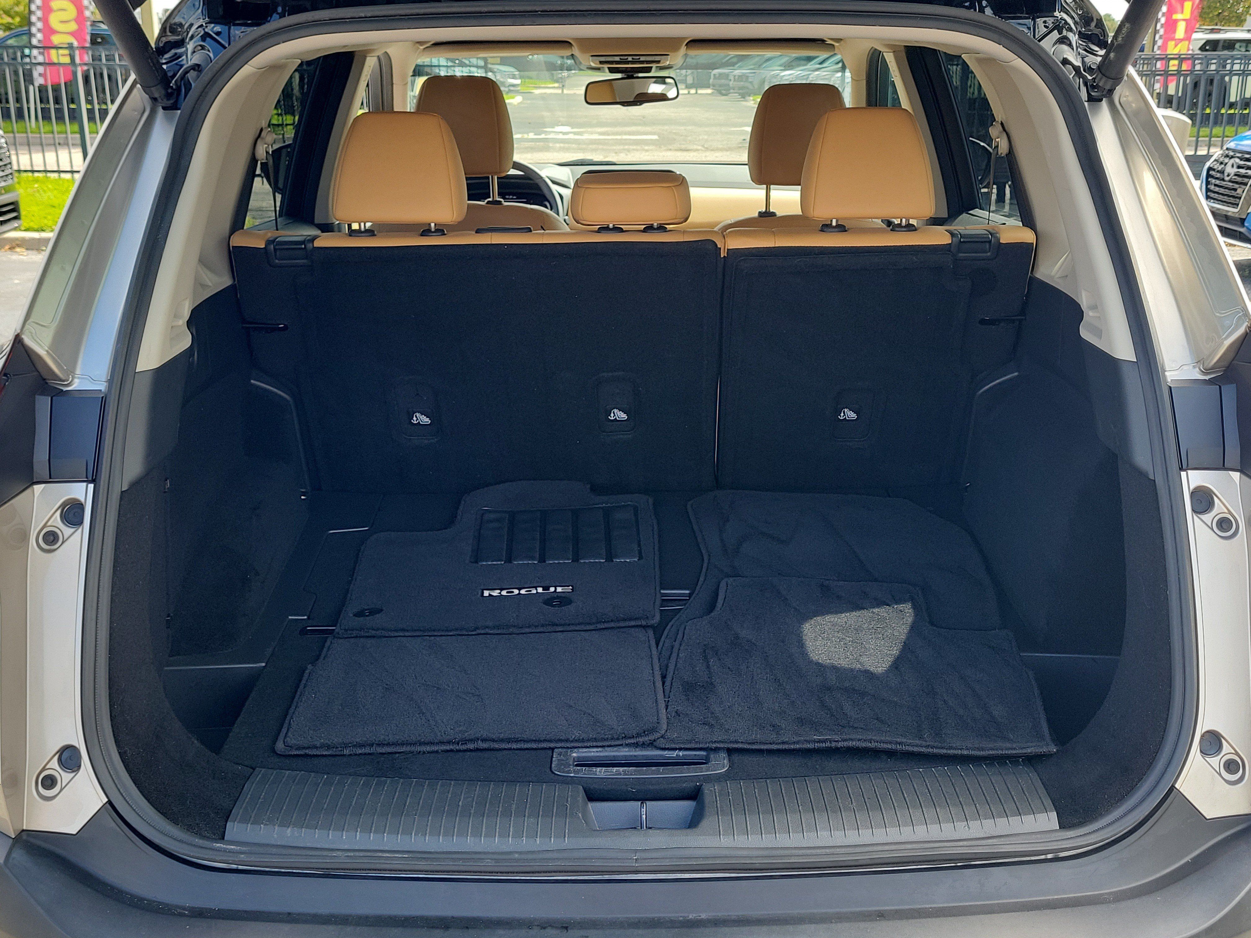 Certified 2023 Nissan Rogue Platinum w/ Platinum Premium Package AWD/4WD image 7