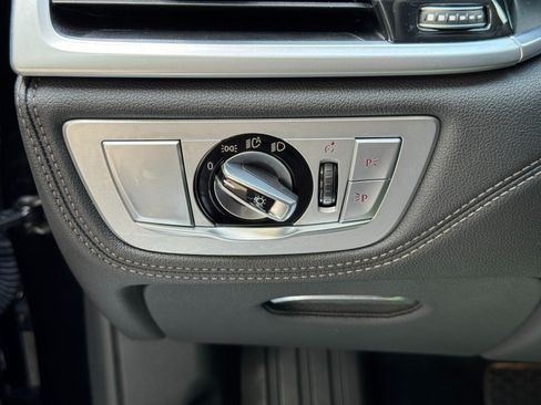 Used 2019 BMW 740i RWD image 18