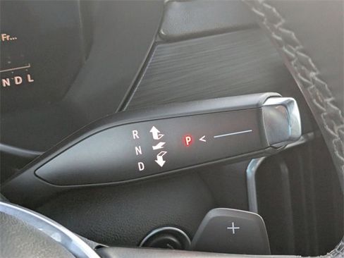 Used 2024 GMC Acadia Elevation image 28