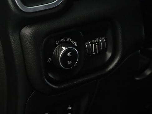 Used 2023 RAM 1500 Laramie image 8