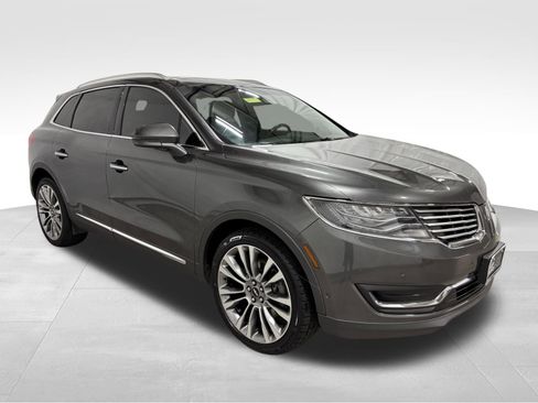 Used 2017 Lincoln MKX Reserve w/ Luxury Package image 3