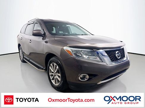 Used 2016 Nissan Pathfinder S image 1