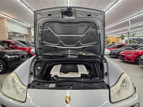 Used 2008 Porsche Cayenne AWD 4dr Tiptronic image 38