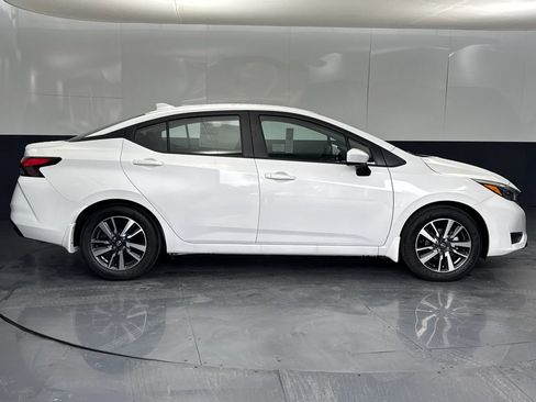 New 2025 Nissan Versa SV w/ Trunk Package image 2