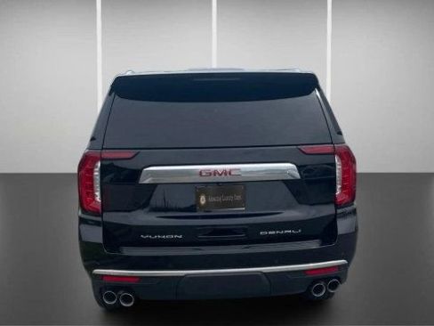 Used 2023 GMC Yukon Denali AWD/4WD image 8