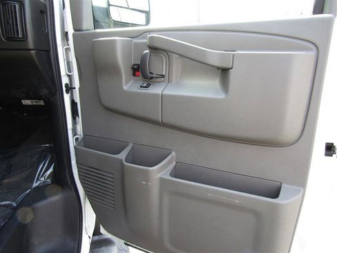 Used 2019 Chevrolet Express 3500 LT w/ LT Preferred Equipment Group image 22