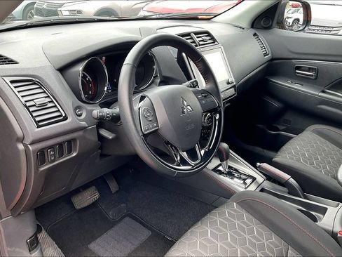 Used 2024 Mitsubishi Outlander Sport LE AWD/4WD image 13