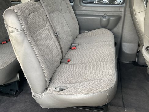 Used 2019 Chevrolet Express 2500 LT w/ LT Preferred Equipment Group image 31