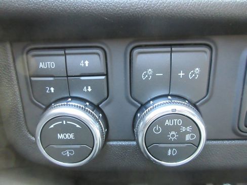 New 2026 GMC Yukon XL Denali AWD/4WD image 17