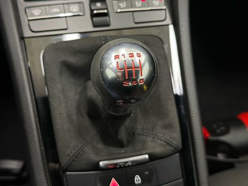 Used 2021 Porsche 718 Cayman image 22