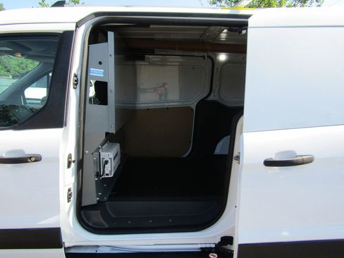 Used 2020 Ford Transit Connect XL FWD image 18