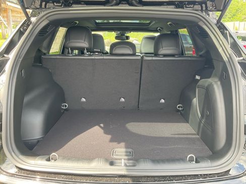 New 2025 Jeep Compass Limited w/ Sun & Sound Group image 33