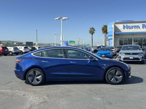 Used 2019 Tesla Model 3 Long Range image 26