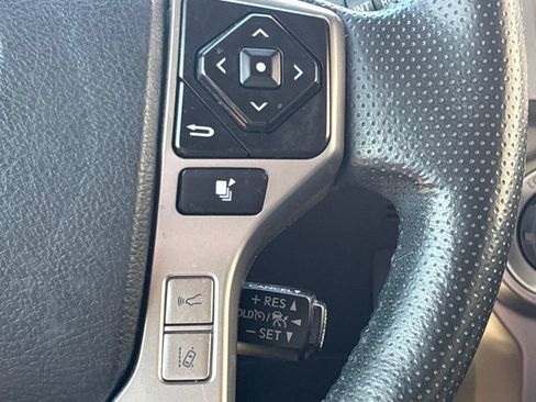 Used 2023 Toyota 4Runner SR5 Premium w/ Moonroof Package RWD image 23