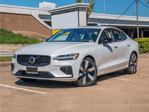 Used 2023 Volvo S60 T8 Plus AWD/4WD image 1