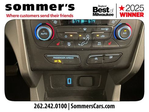 Used 2017 Ford Escape SE w/ Equipment Group 201A FWD image 16